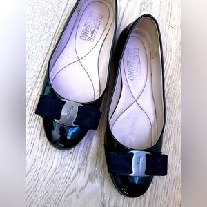 FERRAGAMO Varina Patent Leather Ballet Flats size 5.5